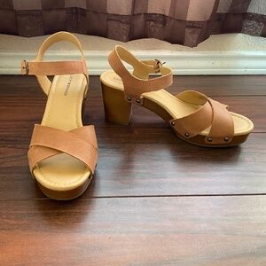 LUCKY BRAND Haidlee Tan Brown Studded Leather Clog Strappy Block Heel Platform S